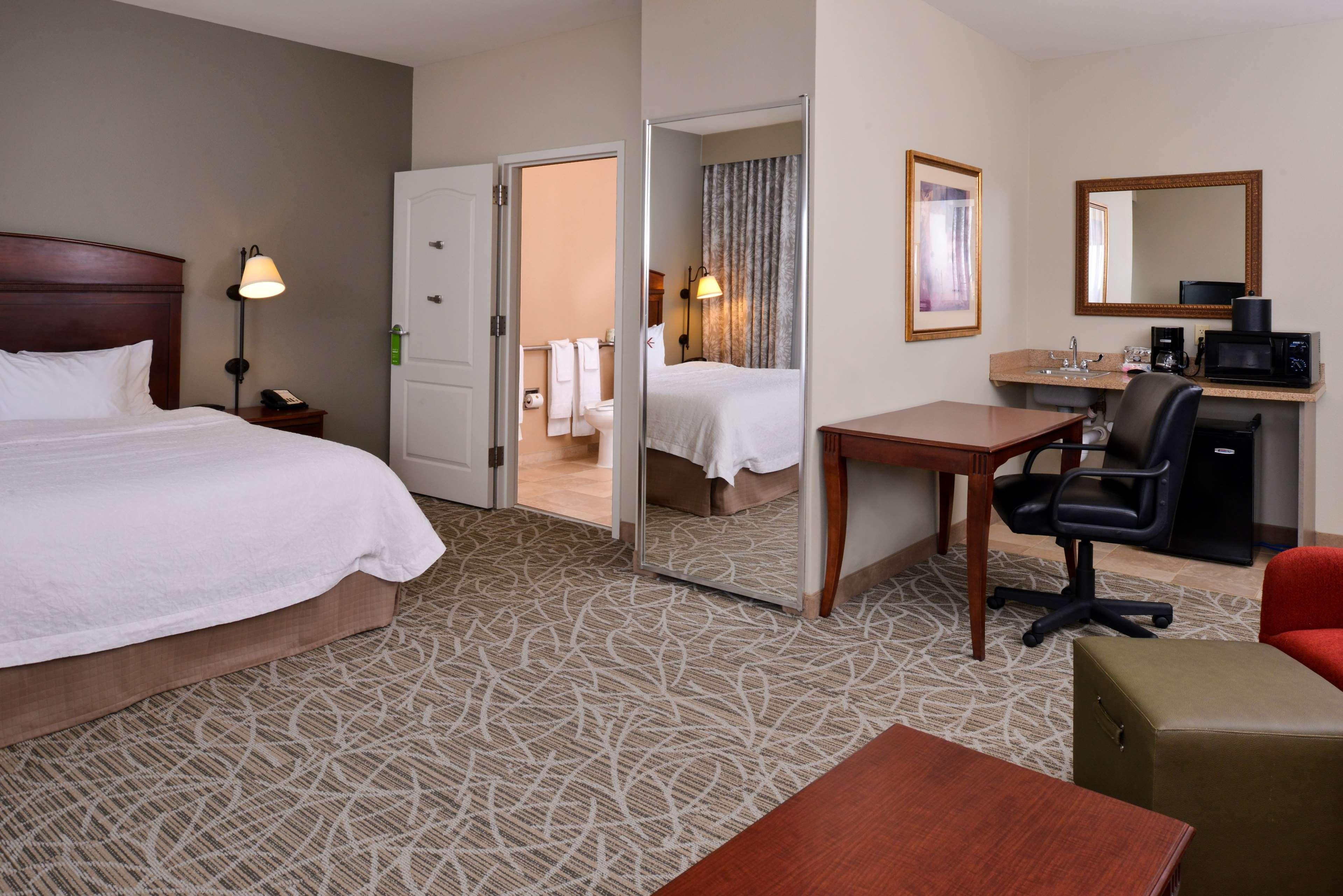 Hampton Inn Litchfield Exterior foto