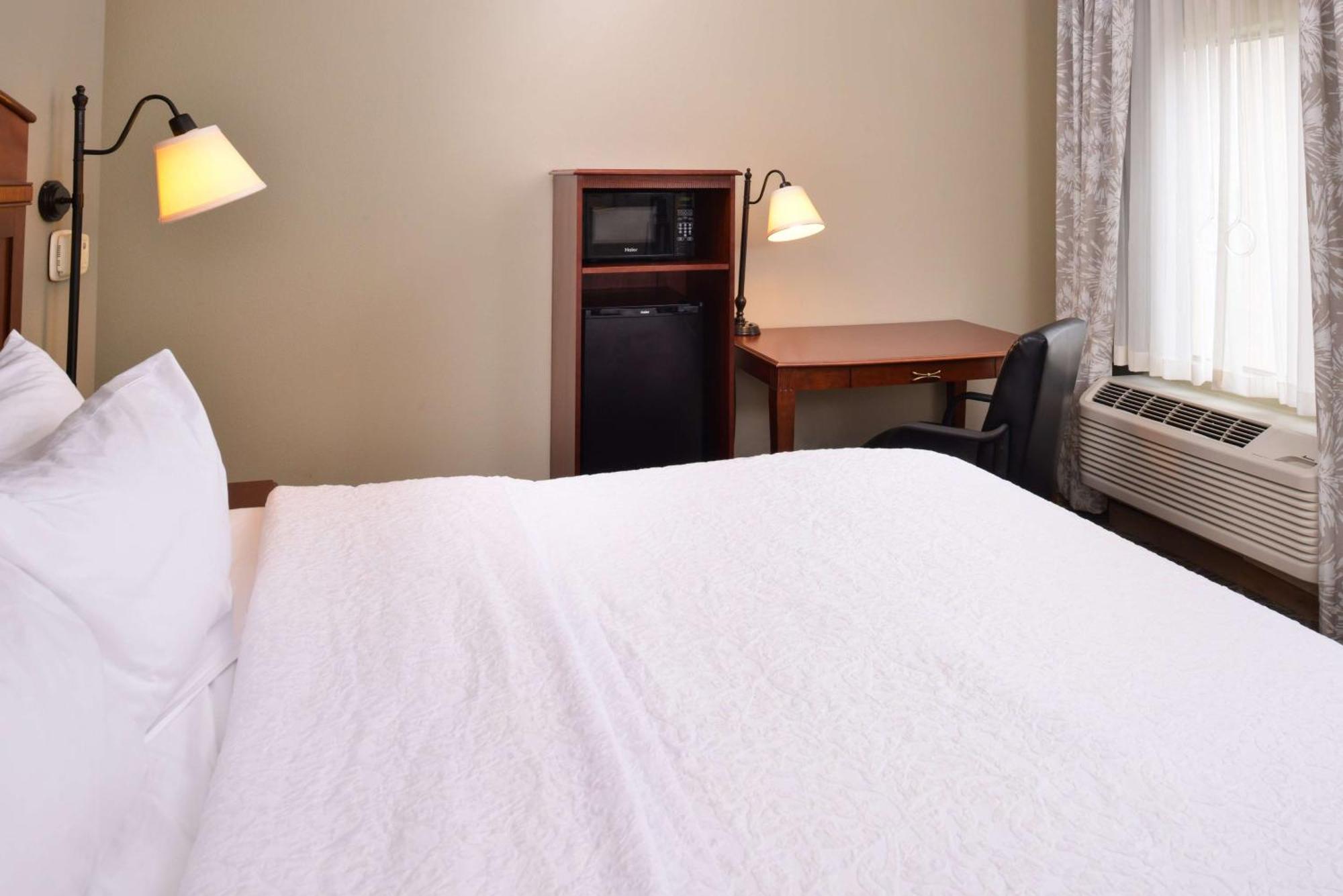 Hampton Inn Litchfield Exterior foto