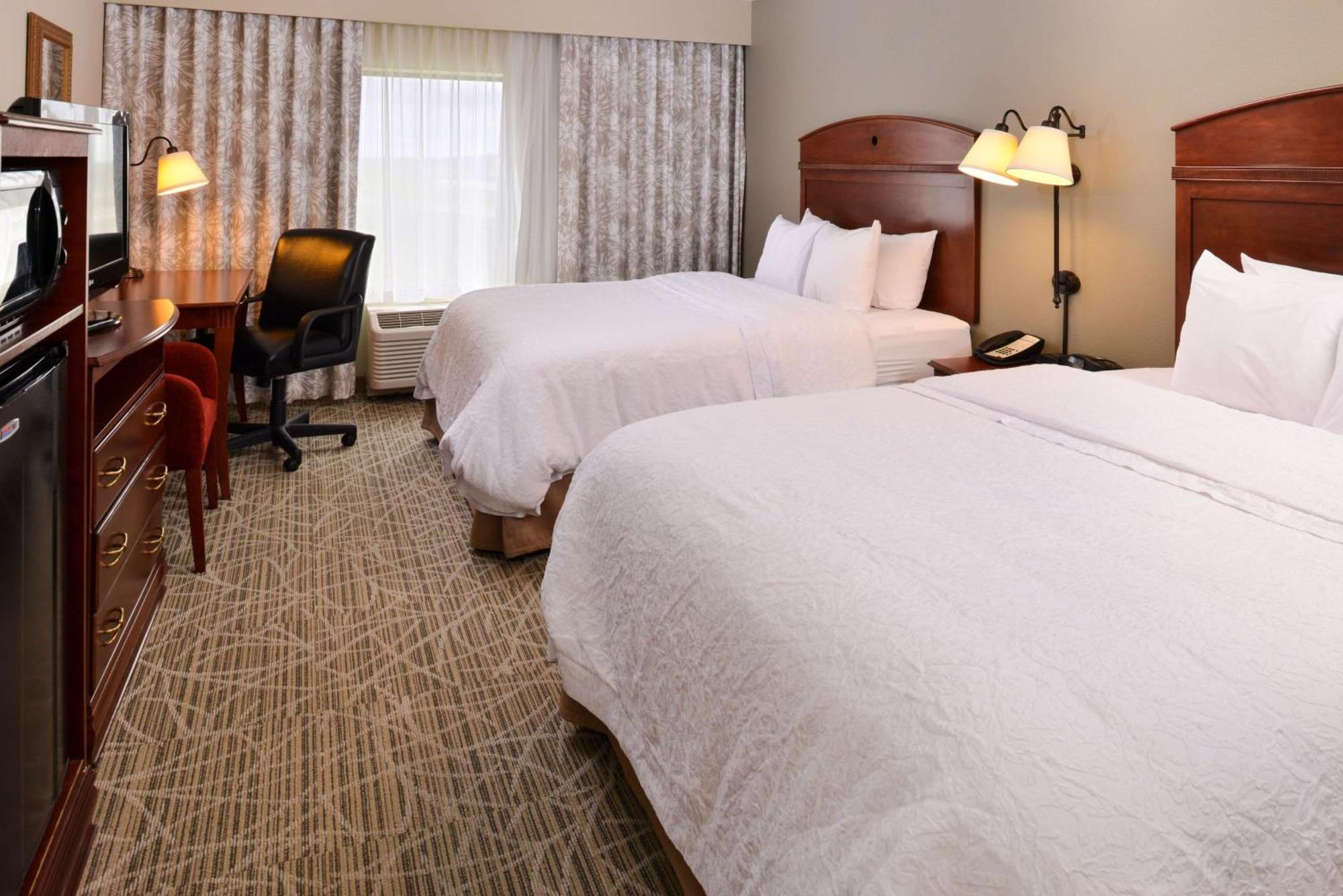 Hampton Inn Litchfield Exterior foto